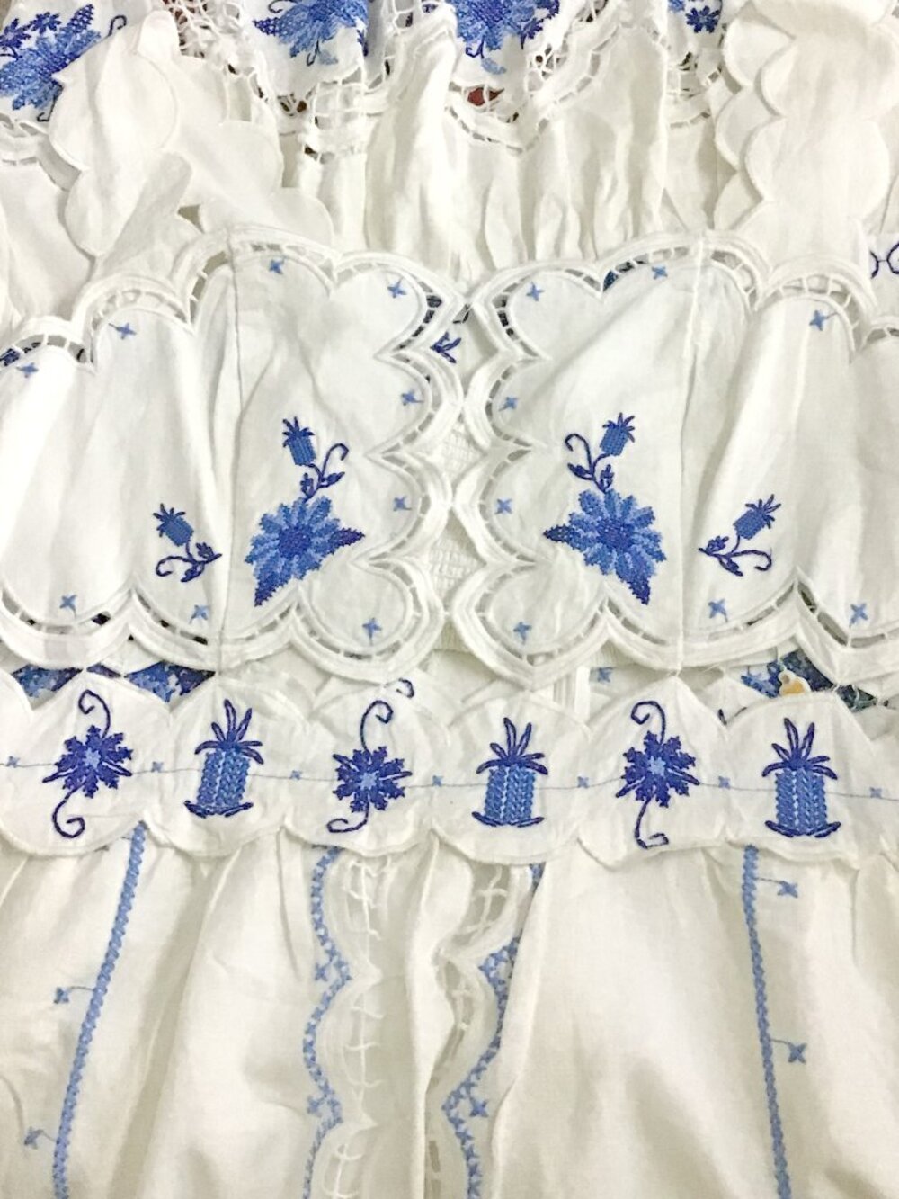 Farm Rio Embroidered Linen-Blend Midi Dress - Picture 12 of 16